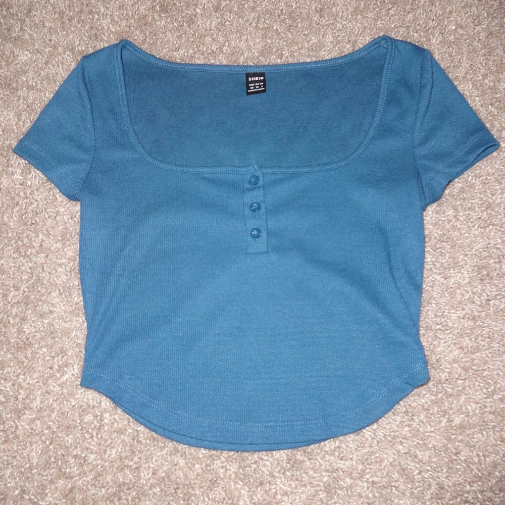 SHEIN Blue Crop Top
